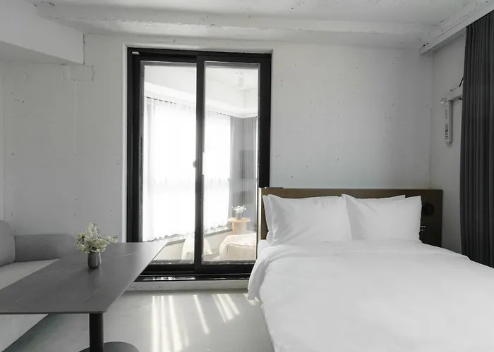 ホテル Homes G-valley Gasan 3*